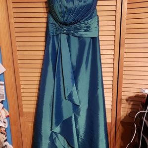 Camille La Vie formal gown -Teal/Shiny -Sz14